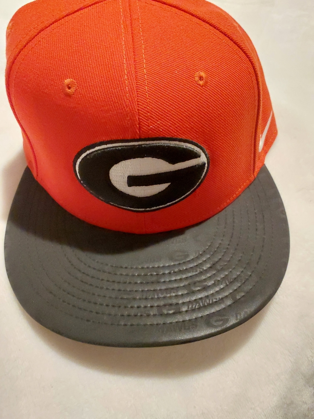 Nike Red and Black Men’s Championship-Style Hat